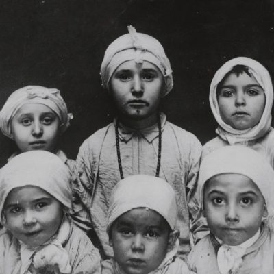 ELLIS (FEAT: ROBERT DE NIRO) – Woodkid & Nils Frahm